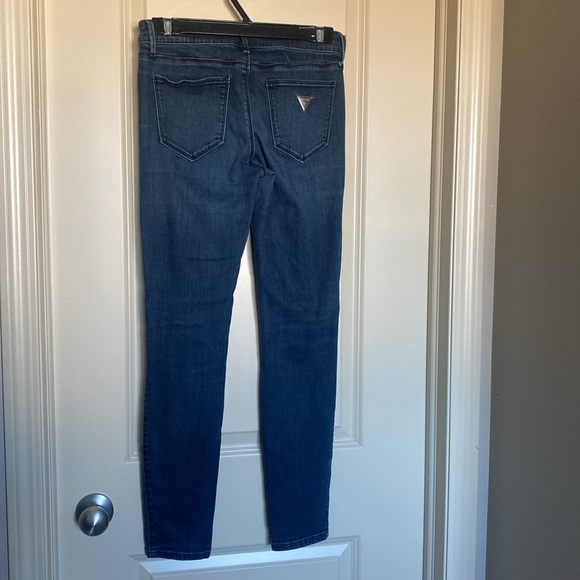 GUESS Mid-rise Curvy skinny Jeans - Picture 3 of 5